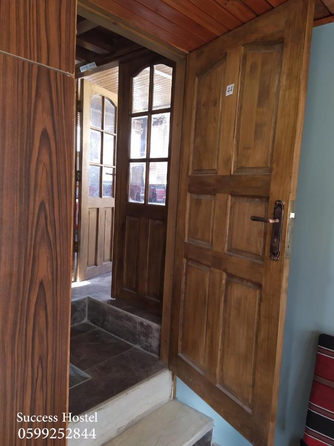 Success Hostel Nablus Buitenkant foto