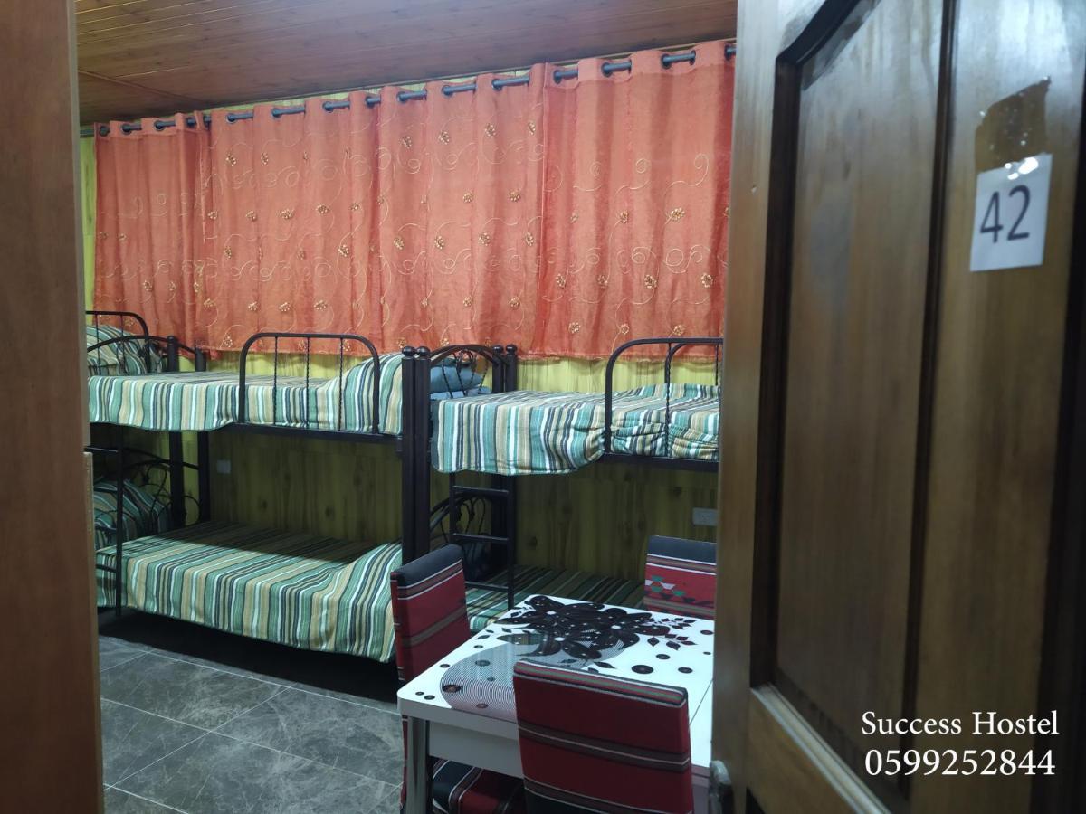 Success Hostel Nablus Buitenkant foto